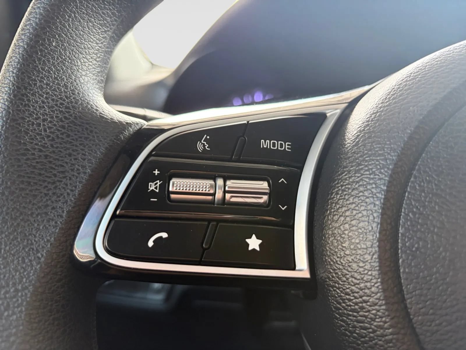 Used 2023 Kia Forte LXS w/ LXS Technology Package FWD image 27