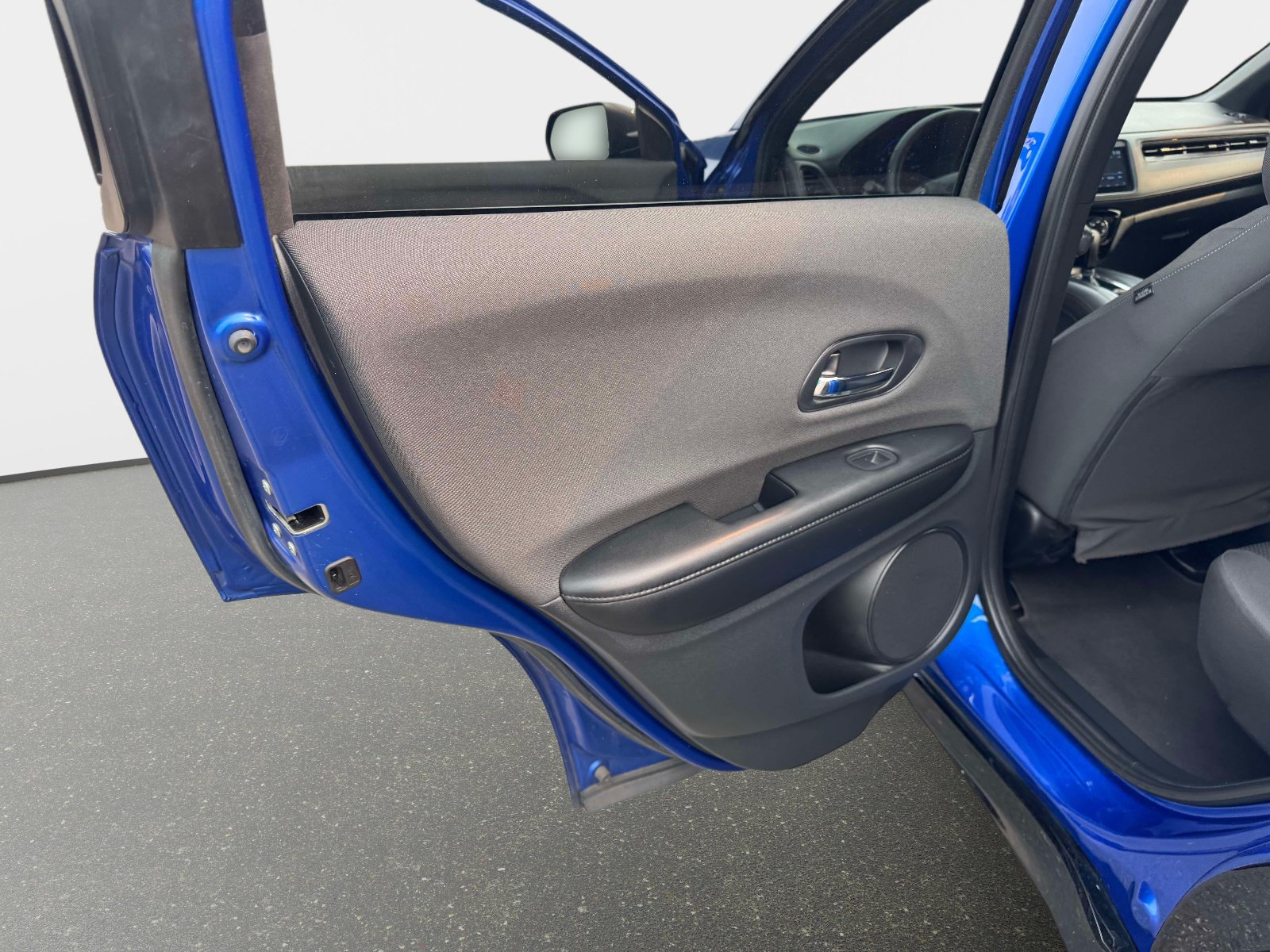 Used 2022 Honda HR-V Sport image 20