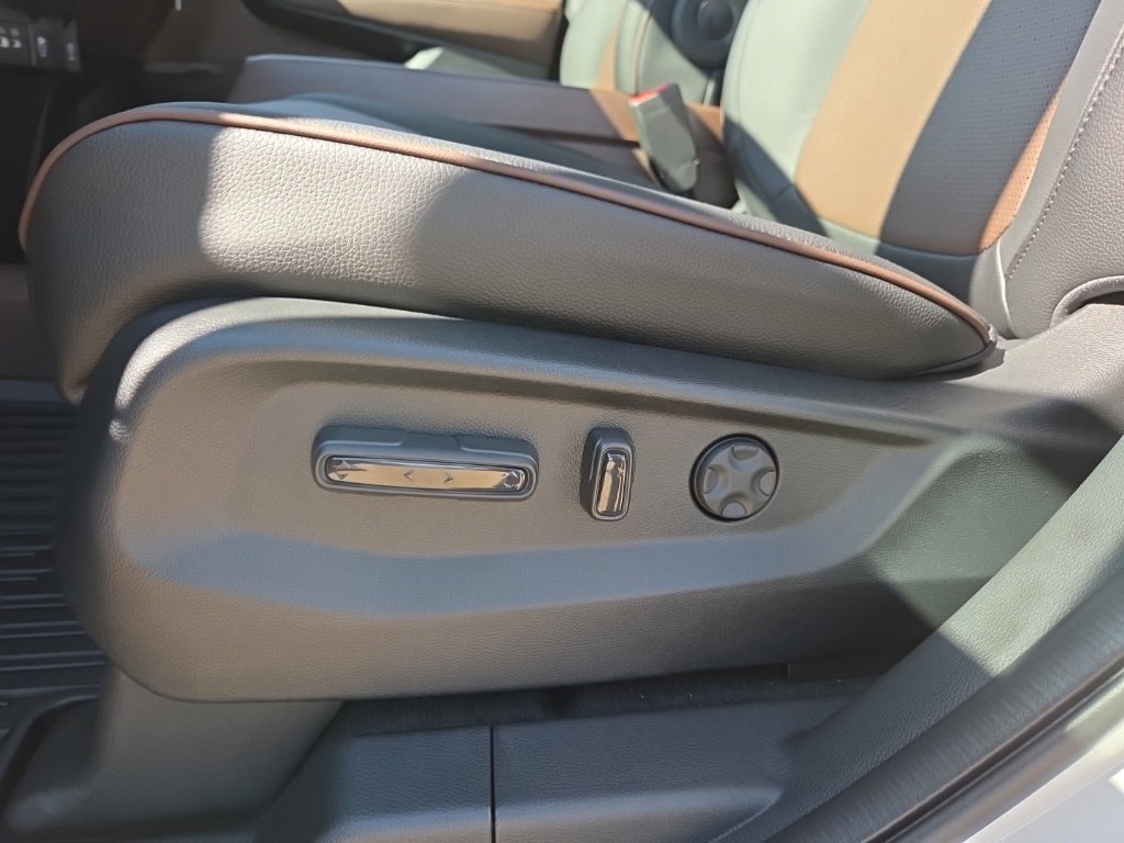New 2026 Honda Odyssey Elite image 11