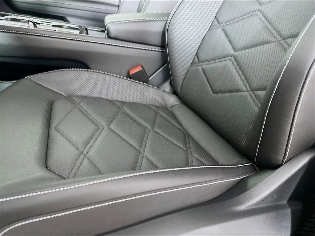 Used 2025 Volkswagen Atlas SE w/ Panoramic Sunroof Package image 8