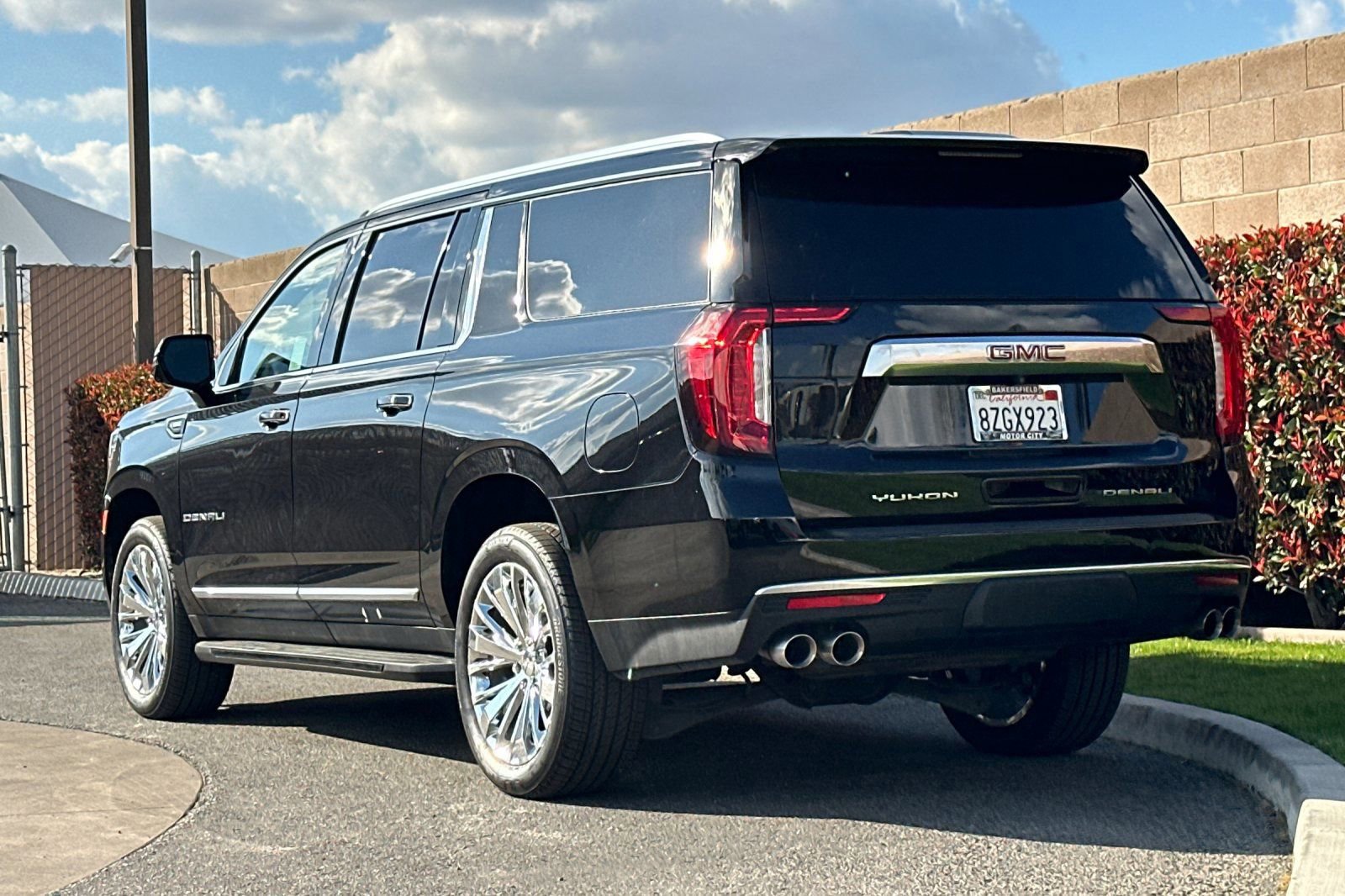 Certified 2021 GMC Yukon XL Denali image 6