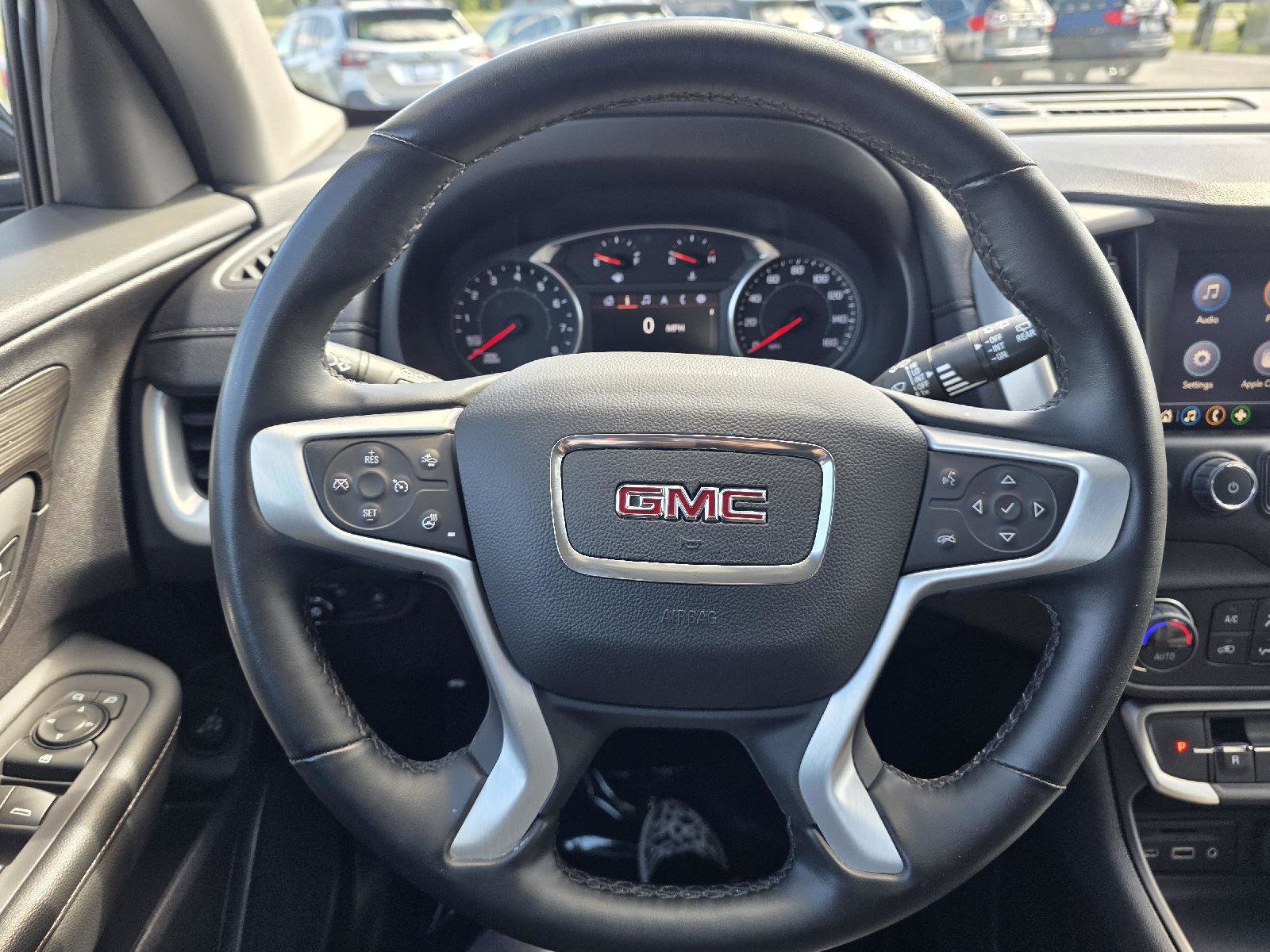 Used 2024 GMC Terrain SLT image 16