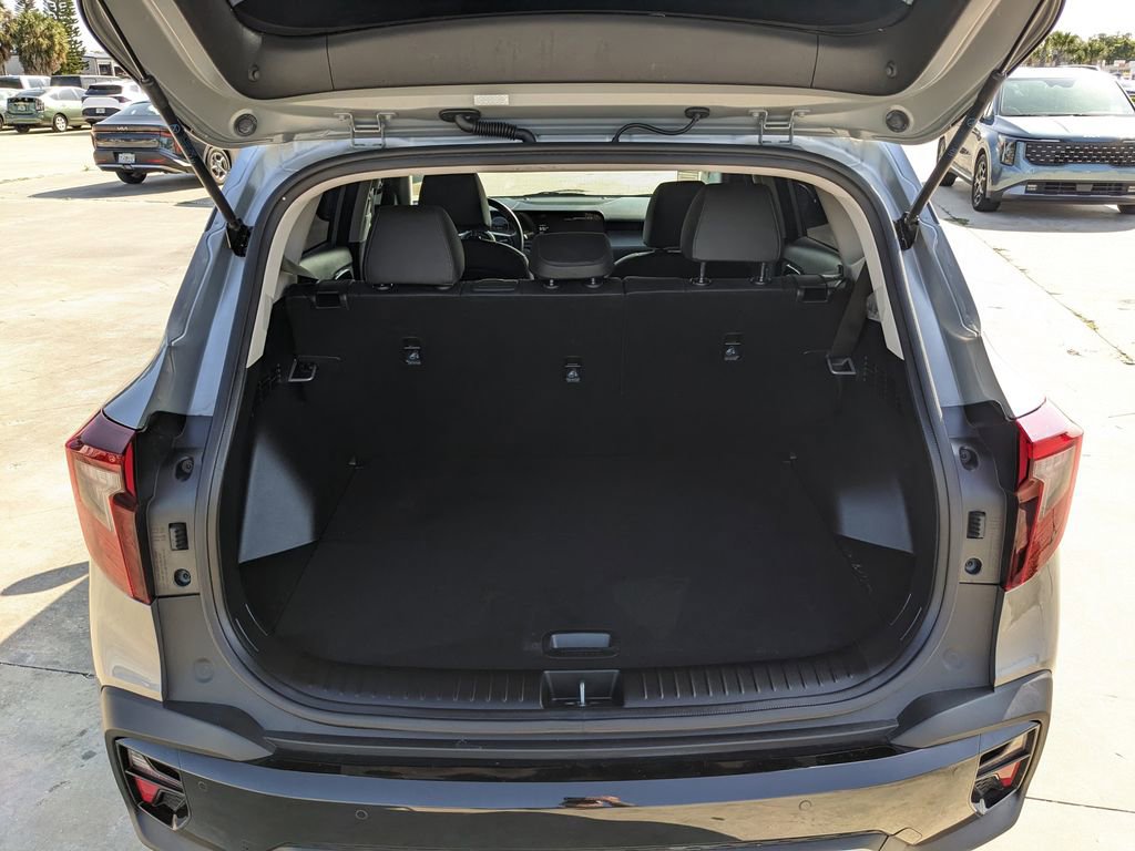 Certified 2025 Kia Seltos EX w/ EX Sunroof Package image 11