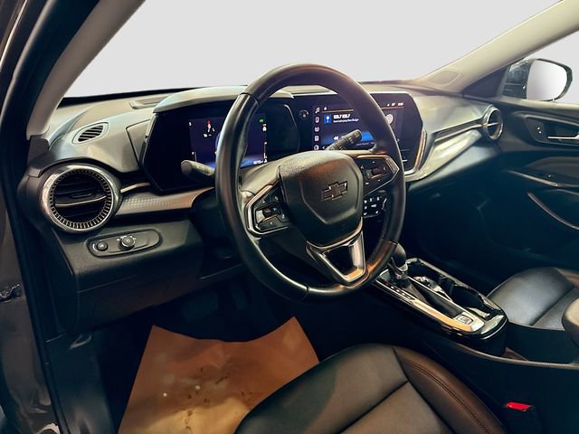 Used 2024 Chevrolet Trax ACTIV image 10
