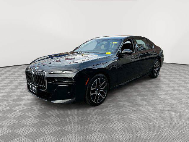 Used 2023 BMW 760i xDrive AWD/4WD image 7