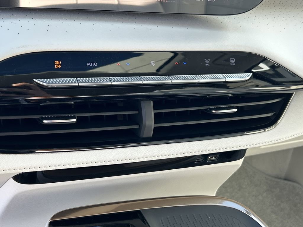 New 2026 Buick Enclave Avenir w/ Super Cruise Package image 26