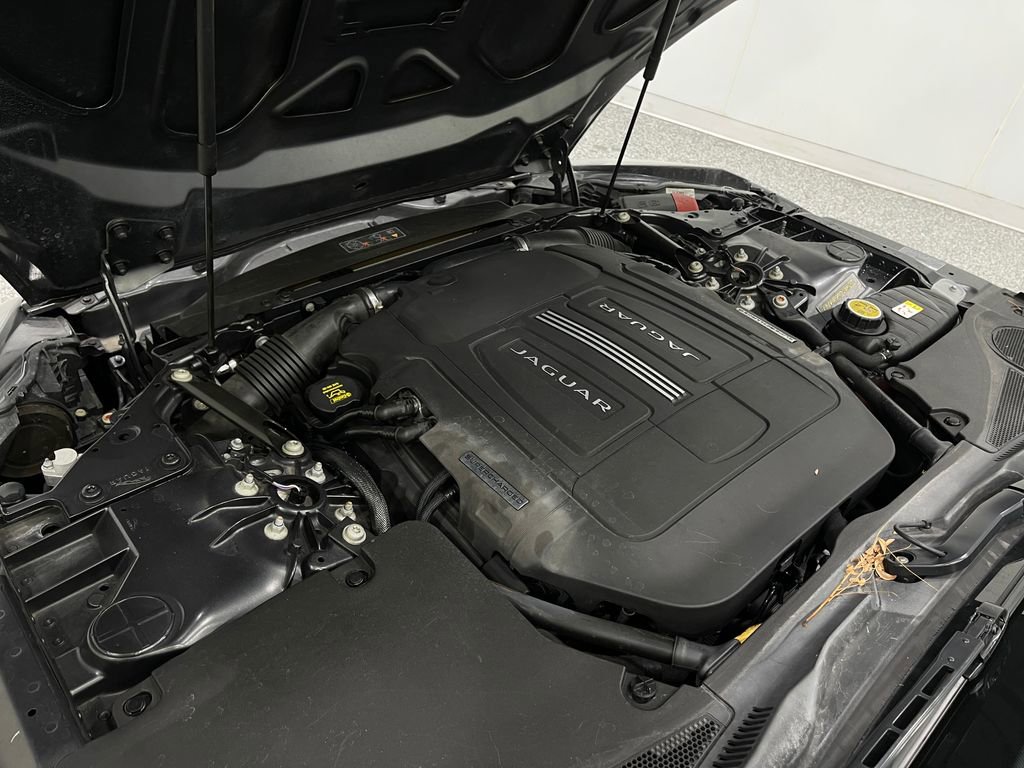 Used 2016 Jaguar F-TYPE S image 28