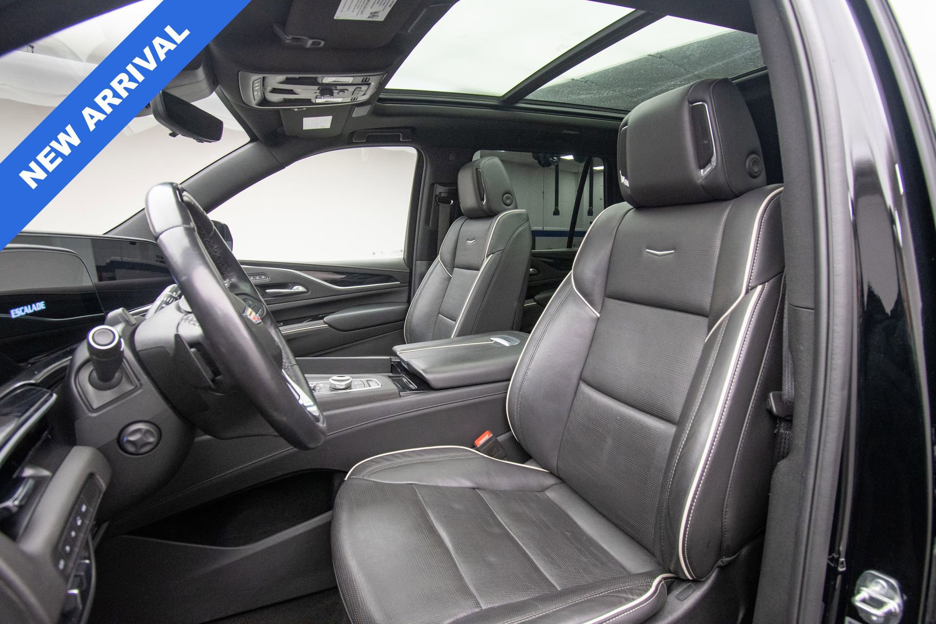 Used 2024 Cadillac Escalade Sport image 11