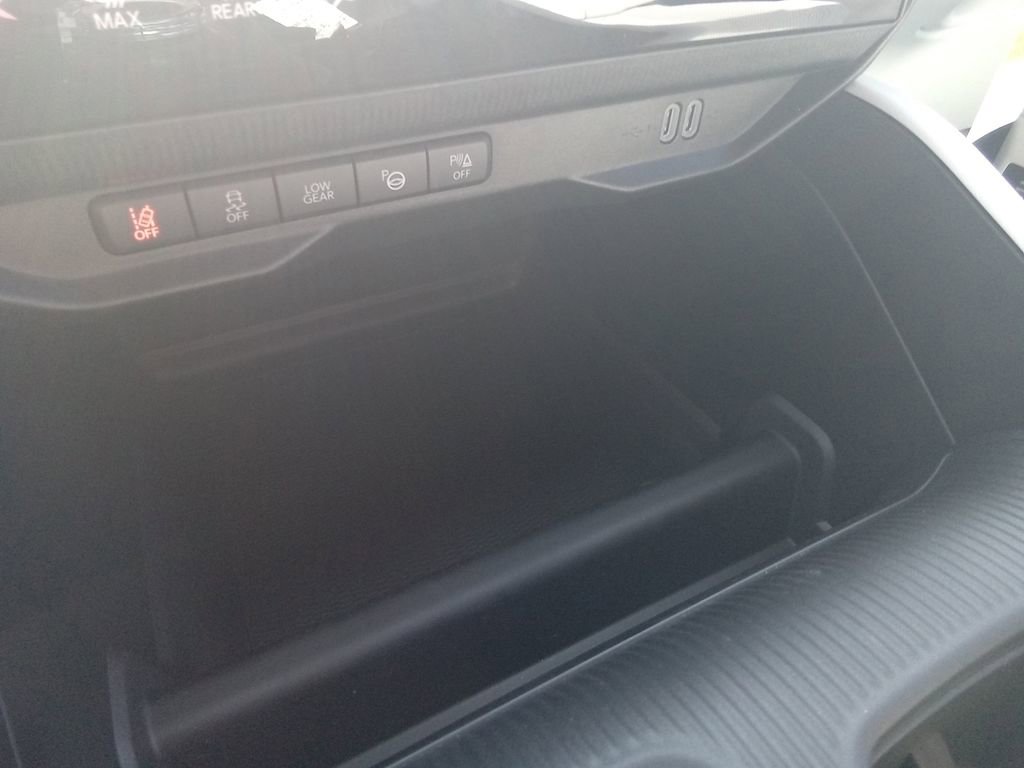 New 2026 Jeep Cherokee Overland w/ Advanced Pro Tech Group image 21