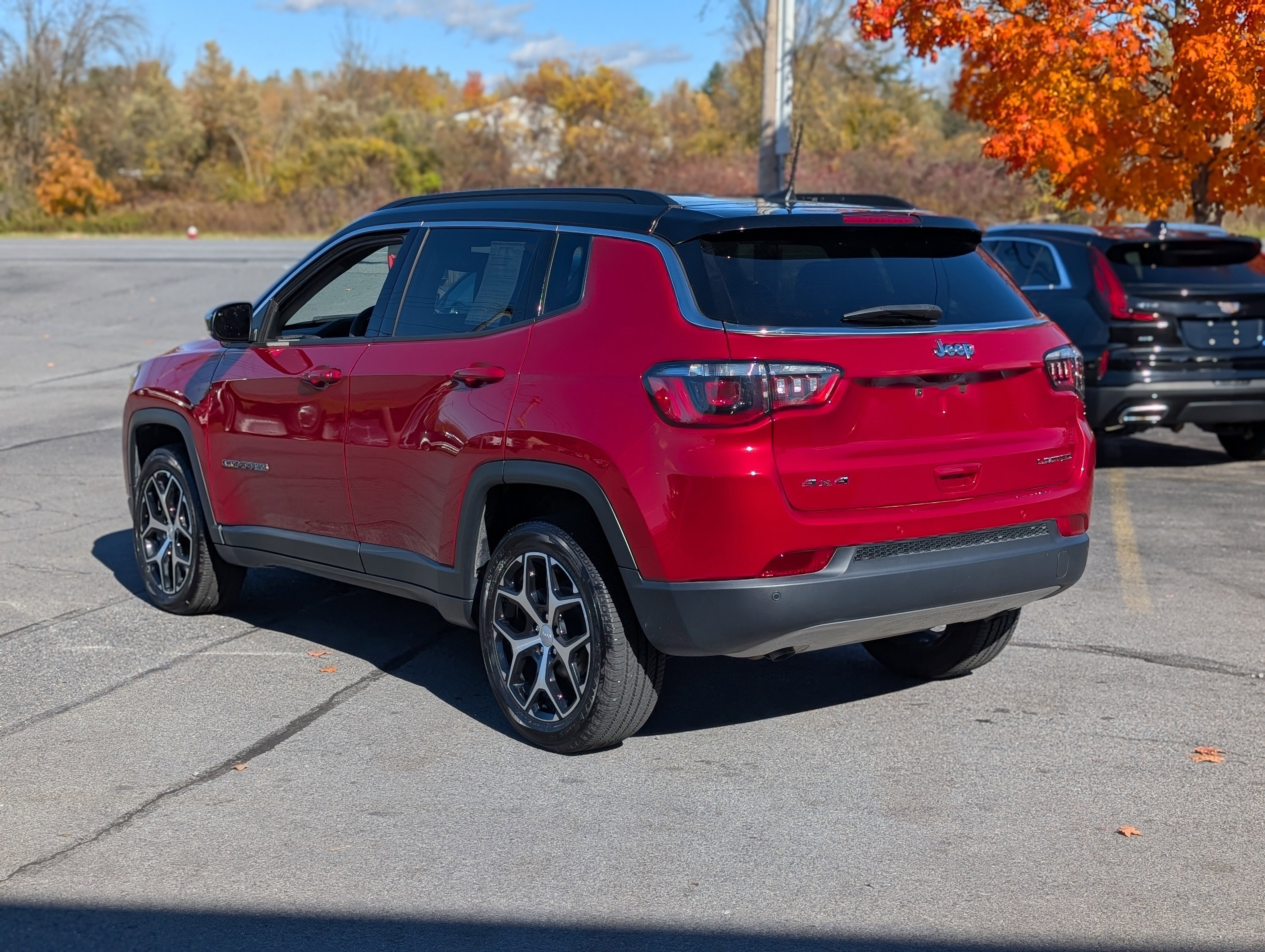Used 2024 Jeep Compass Limited image 9