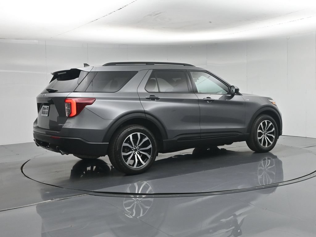 Certified 2022 Ford Explorer ST-Line w/ Class IV Trailer Tow Package AWD/4WD image 26