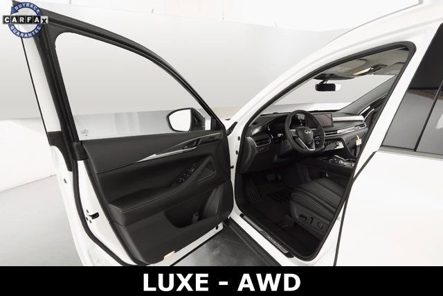 Used 2024 INFINITI QX60 Luxe image 10