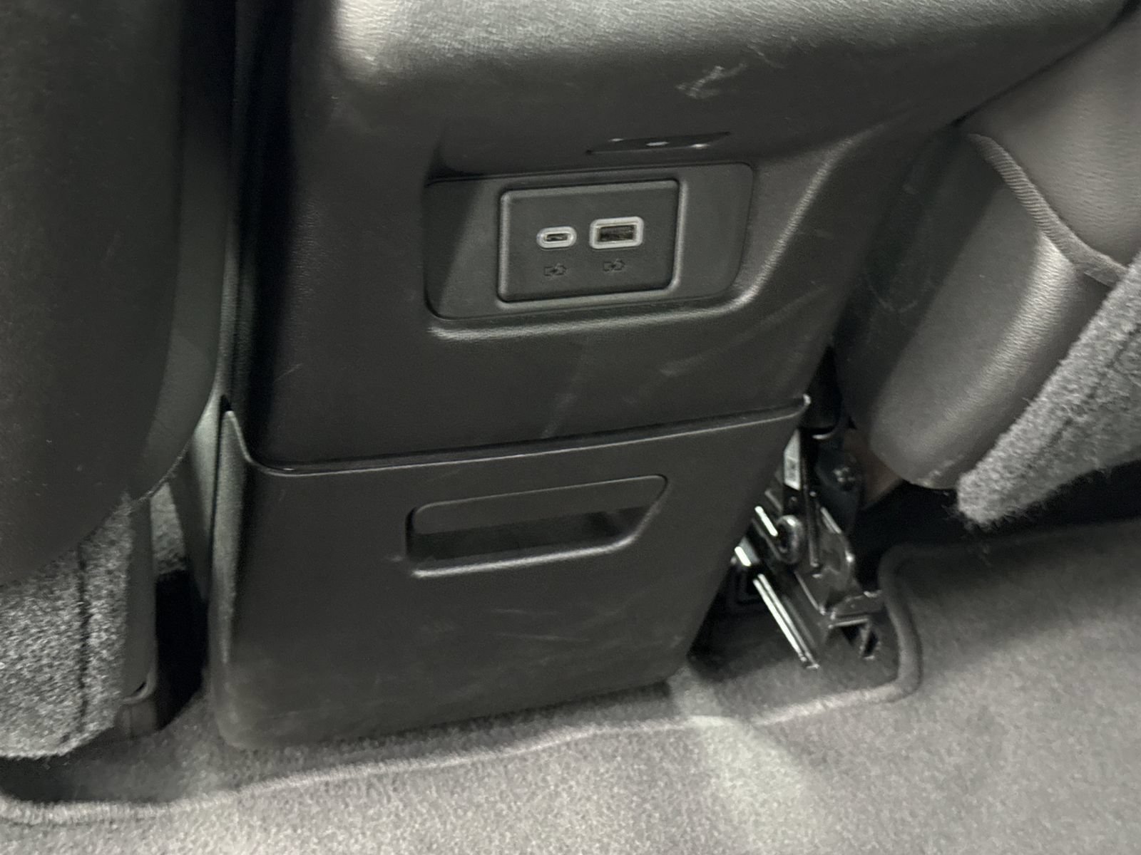 Used 2024 Cadillac XT6 Luxury FWD image 13