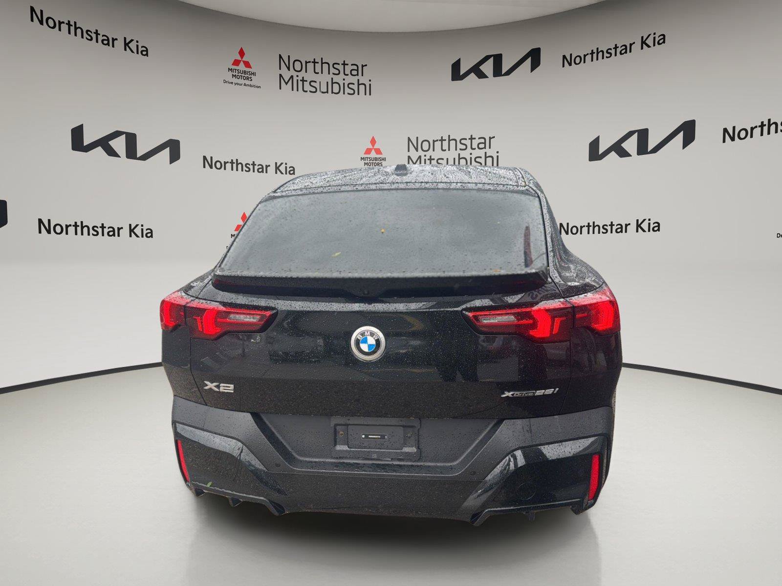 Used 2026 BMW X2 xDrive28i AWD/4WD image 4