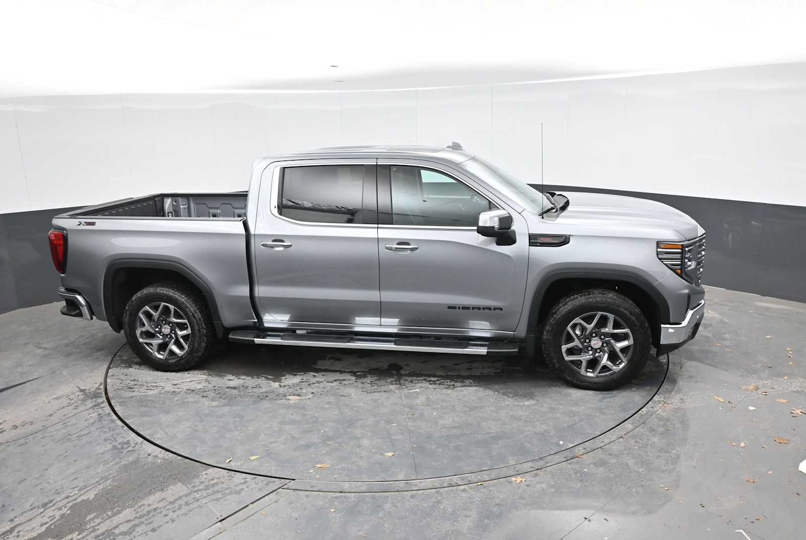 New 2026 GMC Sierra 1500 SLT w/ SLT Premium Package AWD/4WD image 19