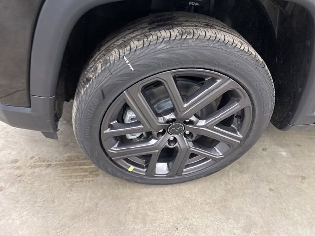 New 2026 Jeep Compass Latitude image 4