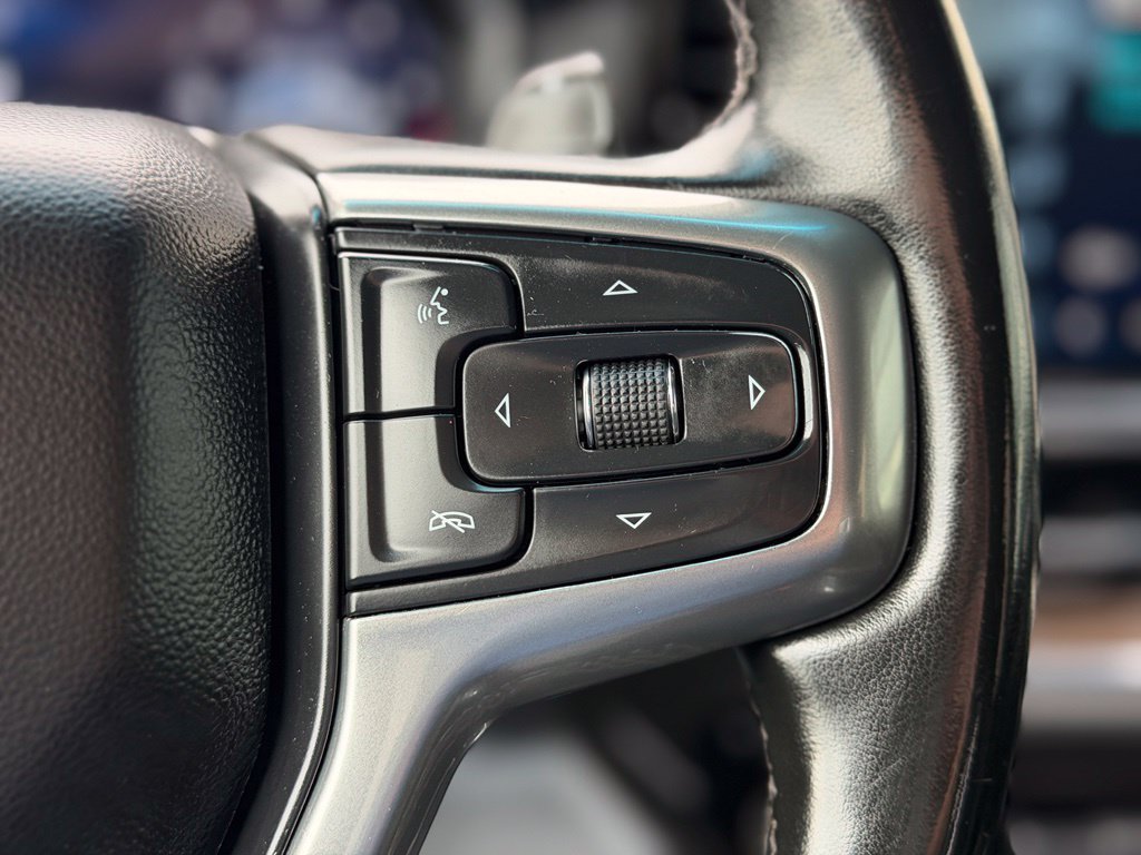 Used 2023 Chevrolet Silverado 1500 LT AWD/4WD image 19
