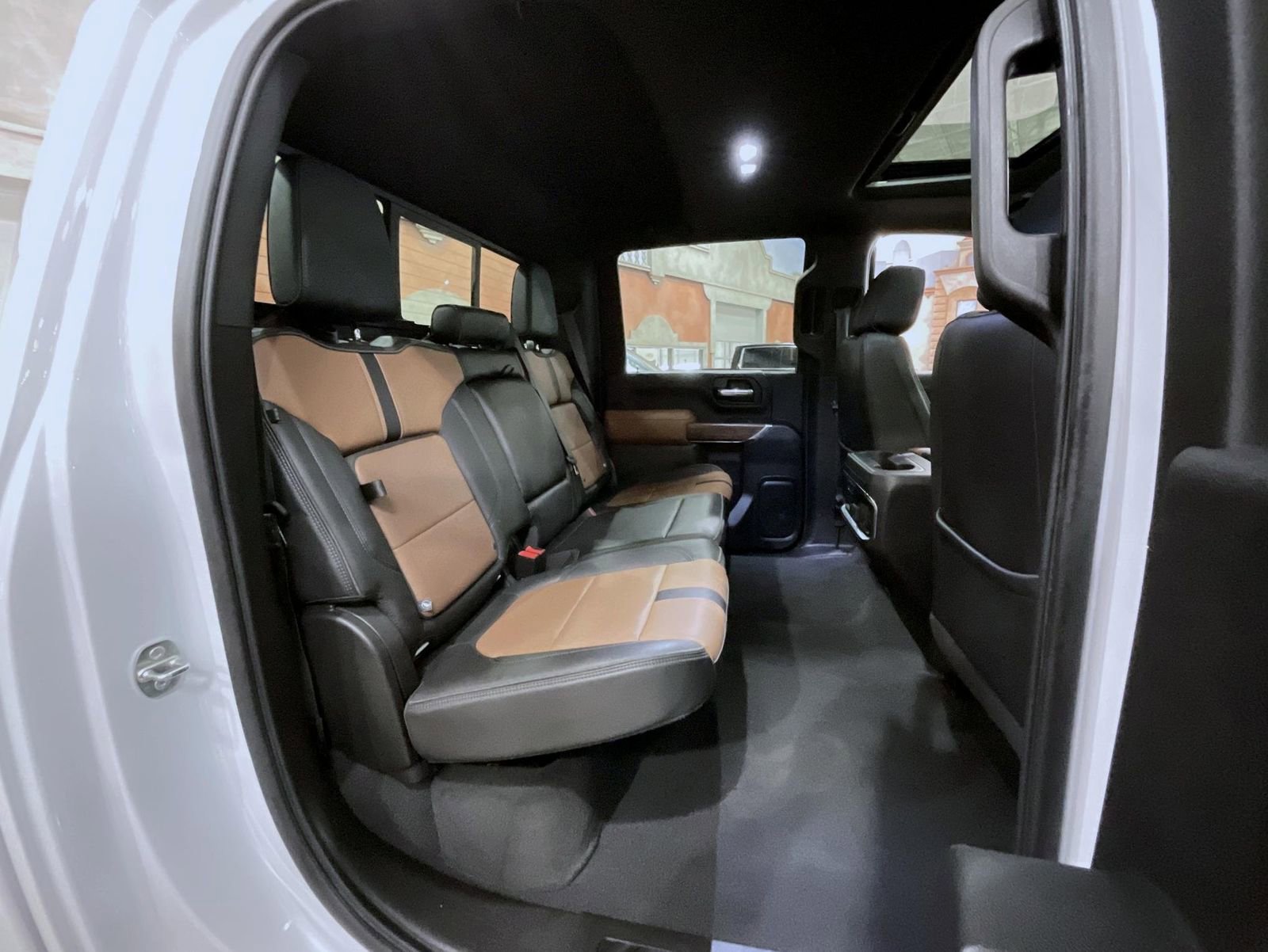 Used 2020 Chevrolet Silverado 2500 High Country w/ Z71 Off-Road Package image 18