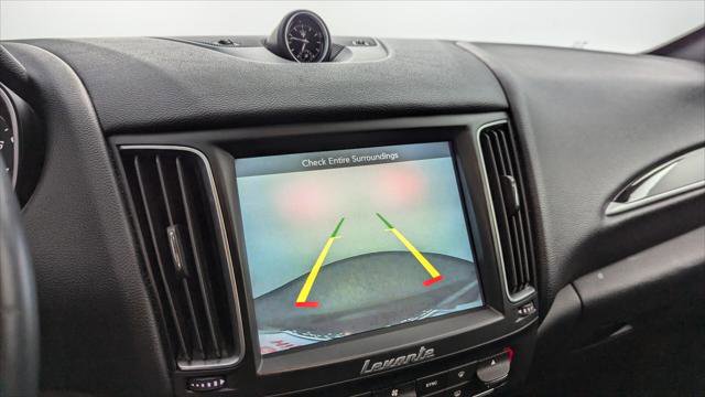 Used 2018 Maserati Levante image 23