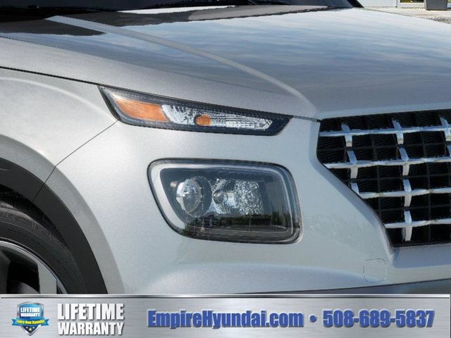 New 2026 Hyundai Venue SEL FWD image 9