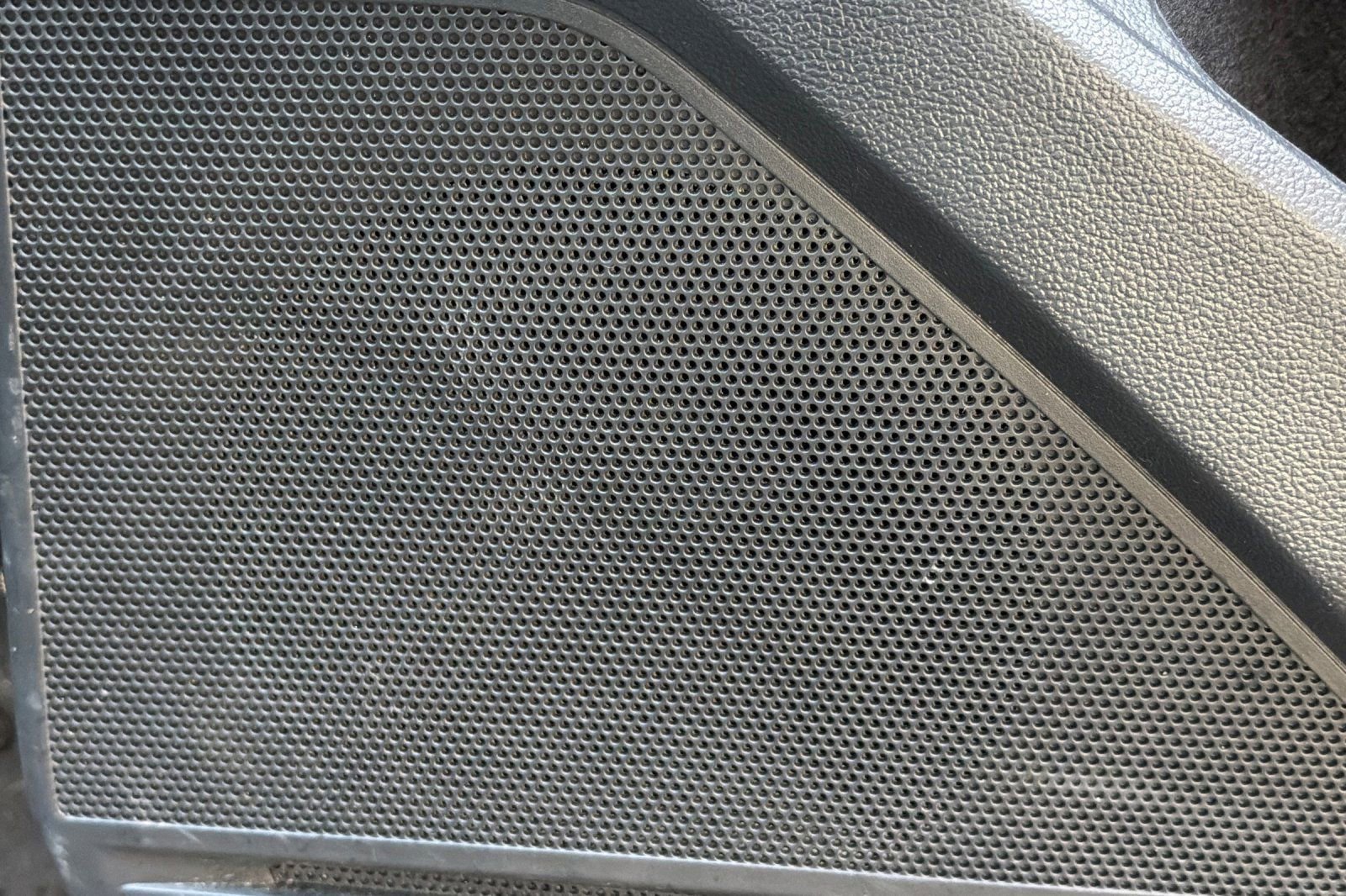 Used 2020 Volkswagen Tiguan SE w/ Panoramic Sunroof Package image 21