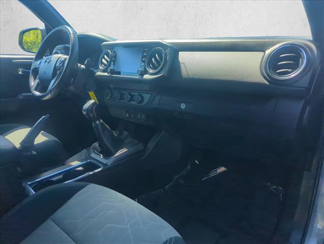 Used 2020 Toyota Tacoma TRD Off-Road image 23