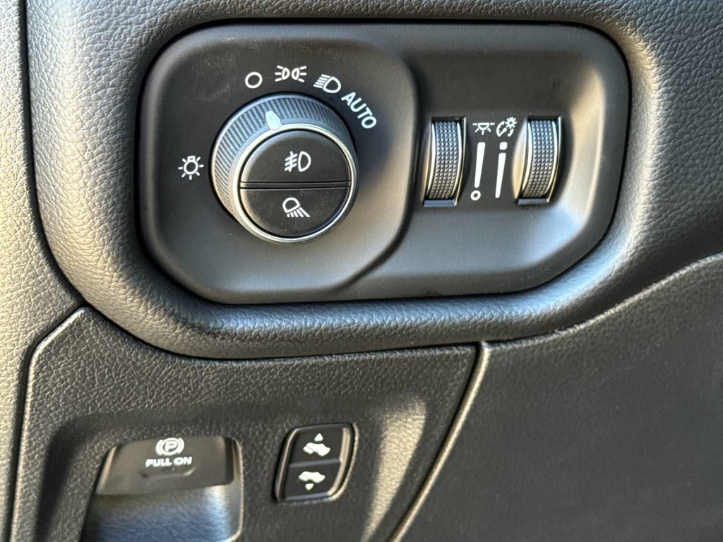 New 2026 RAM 1500 Lone Star AWD/4WD image 22