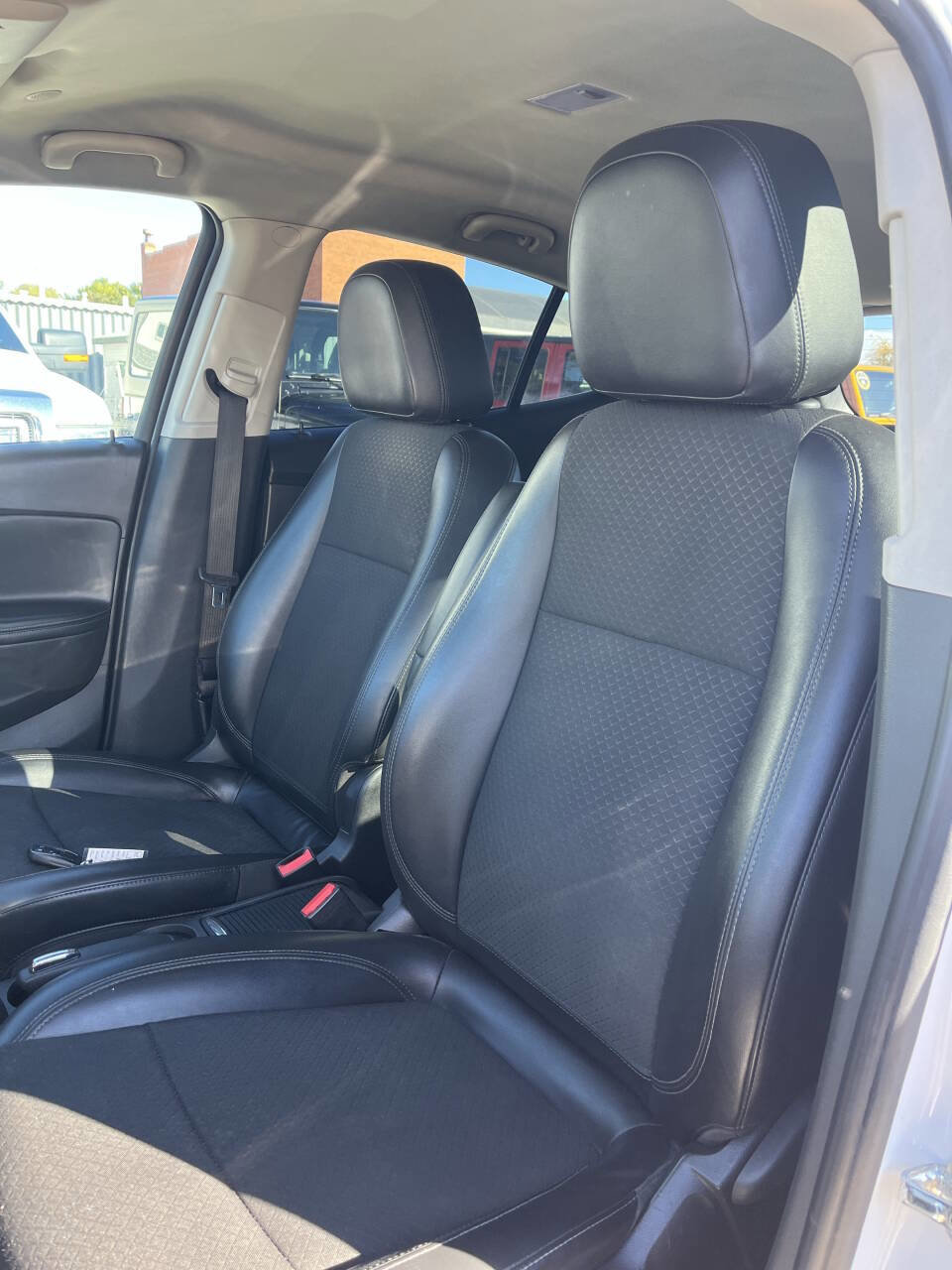 Used 2019 Buick Encore Sport Touring image 10