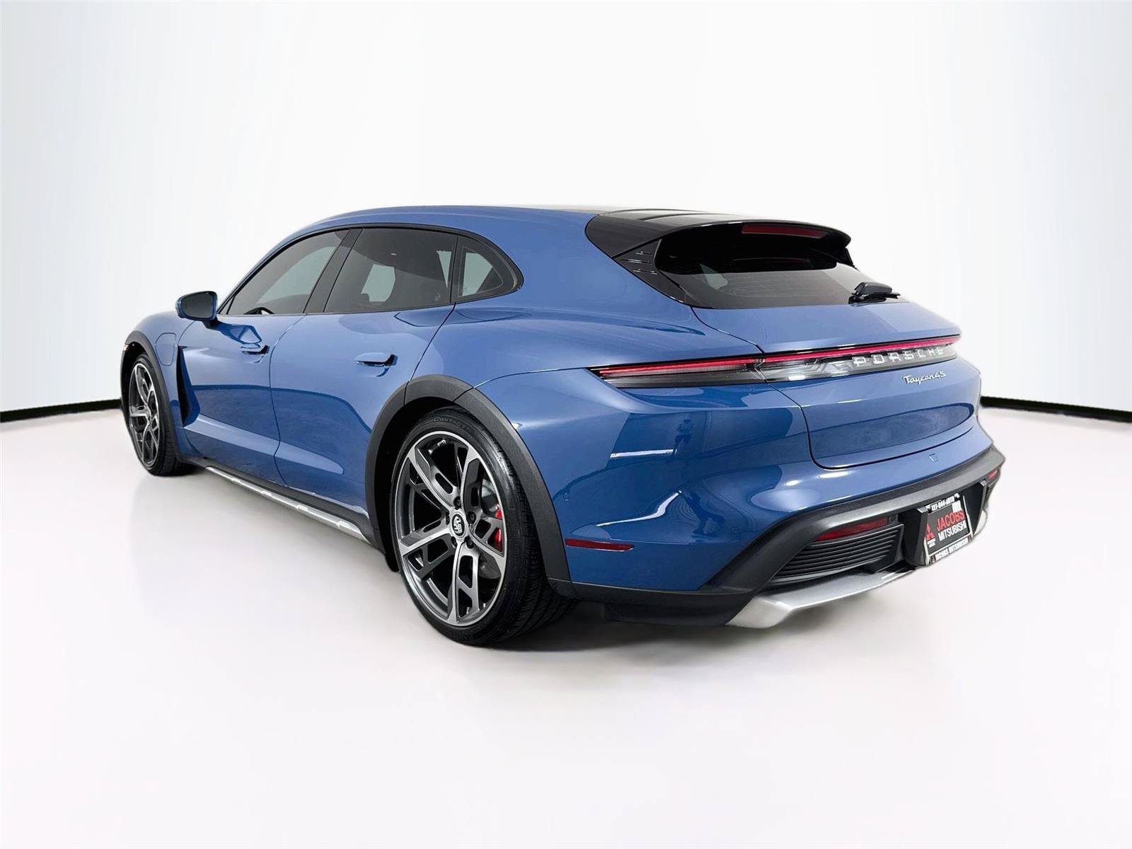 Used 2024 Porsche Taycan 4S AWD/4WD image 31