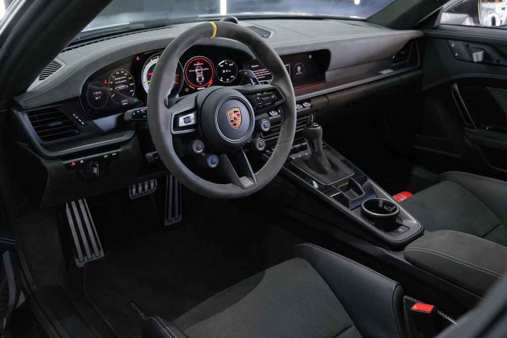 Used 2025 Porsche 911 GT3 RS RWD image 30