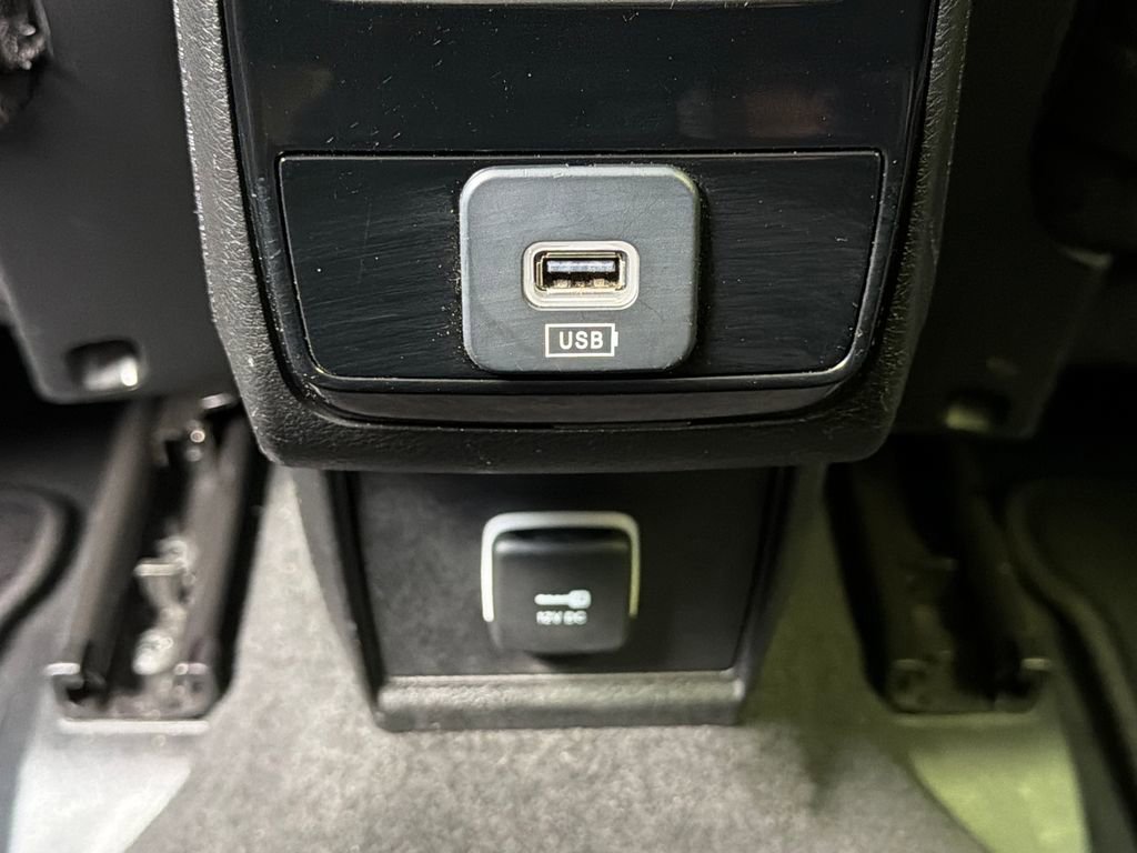 Used 2022 Jeep Compass Limited image 30
