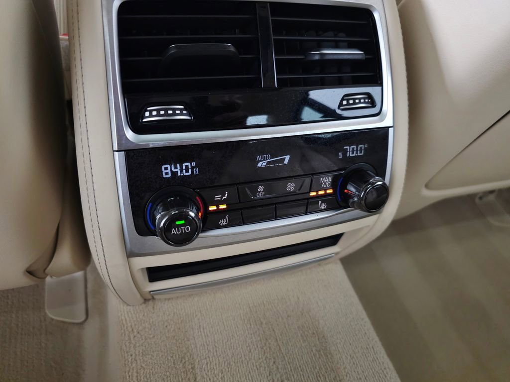 Used 2016 BMW 750i xDrive AWD/4WD image 36