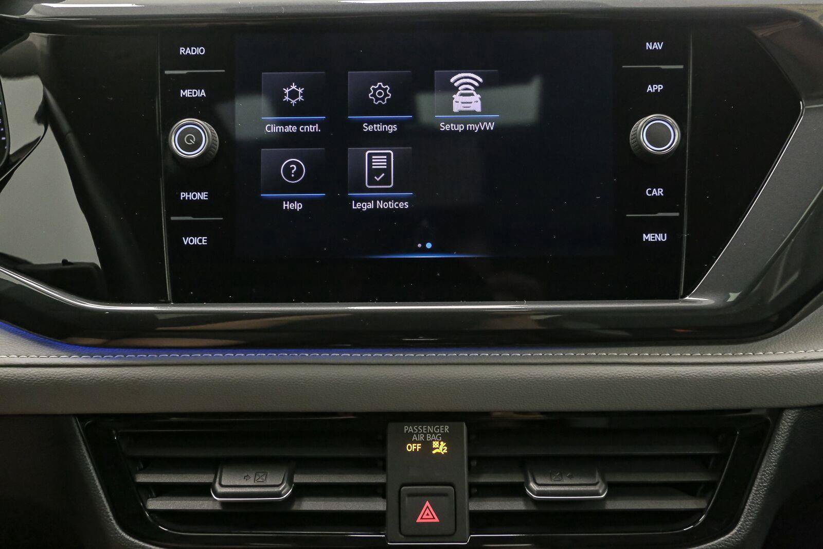 Certified 2024 Volkswagen Taos SEL AWD/4WD image 29