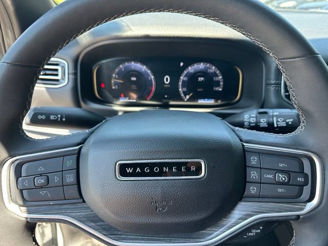 Used 2024 Jeep Wagoneer L Series II w/ Flexible Seating Group AWD/4WD image 29