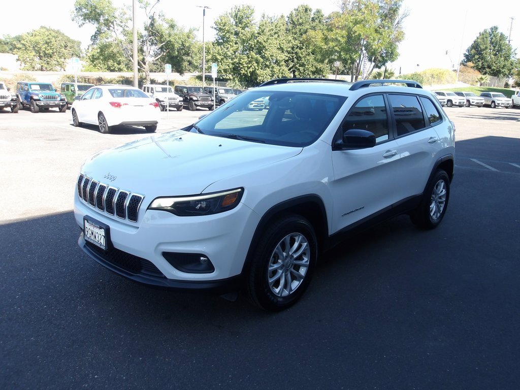 Used 2022 Jeep Cherokee Latitude Lux image 4