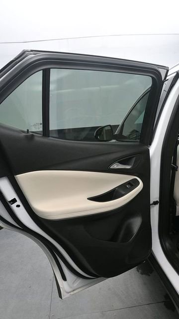 Used 2020 Buick Encore GX Essence AWD/4WD image 15