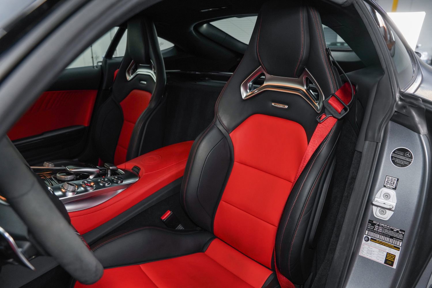 Used 2017 Mercedes-Benz AMG GT Coupe image 38