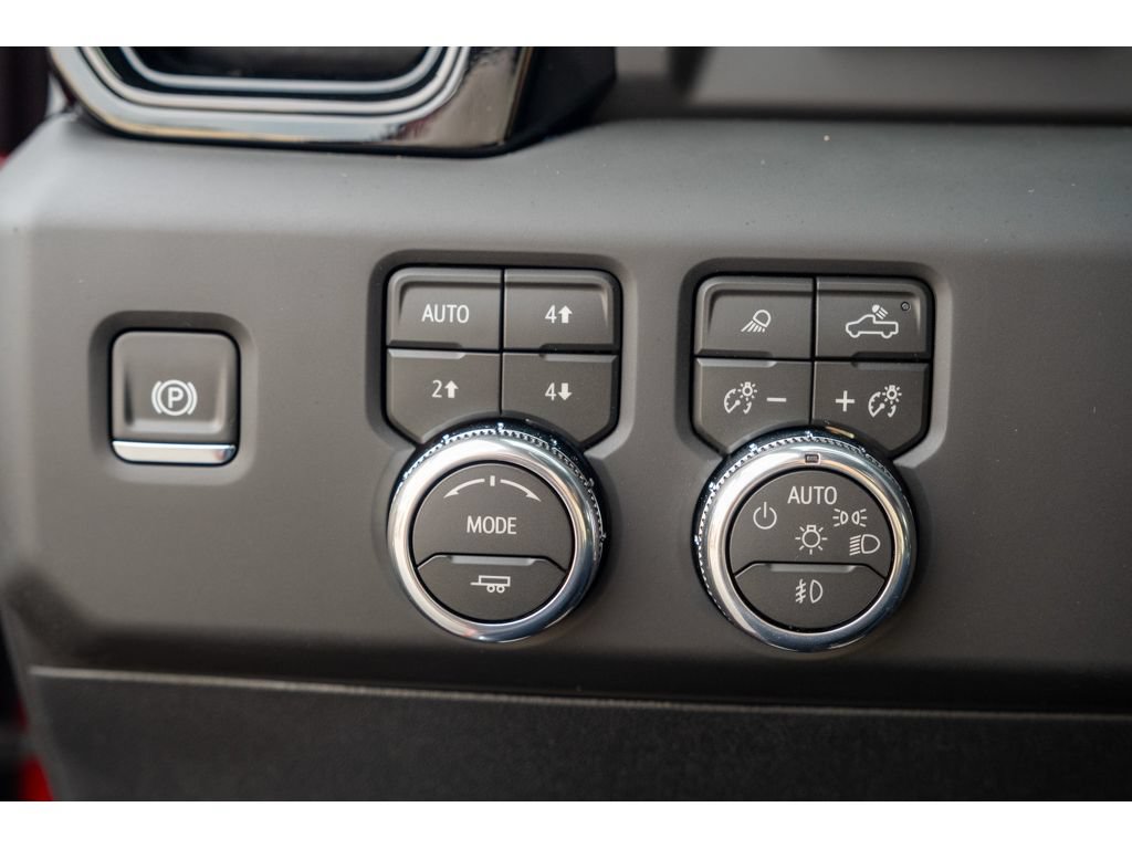 New 2026 GMC Sierra 2500 AT4 w/ AT4 Premium Plus Package AWD/4WD image 32