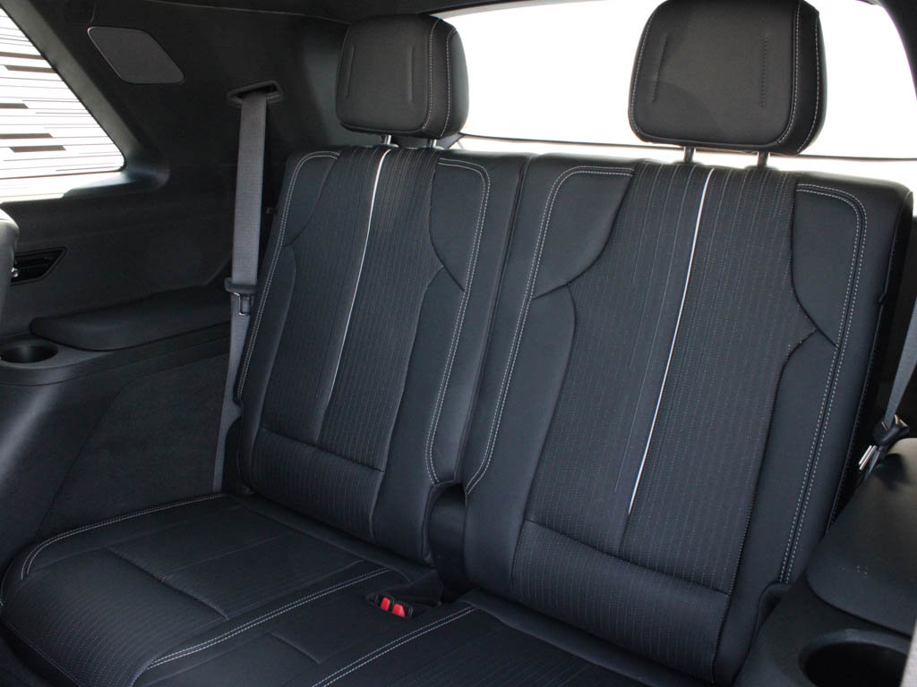 New 2026 Cadillac Vistiq Luxury w/ LPO, Floor Liner Package image 12