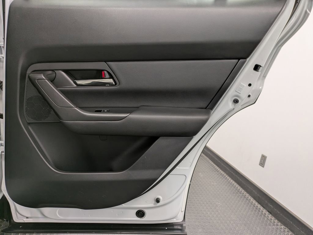 Used 2023 MAZDA CX-50 AWD 2.5 S w/ Cargo Package image 27