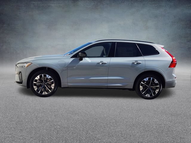 New 2026 Volvo XC60 T8 Plus w/ Climate Package PRO AWD/4WD image 4