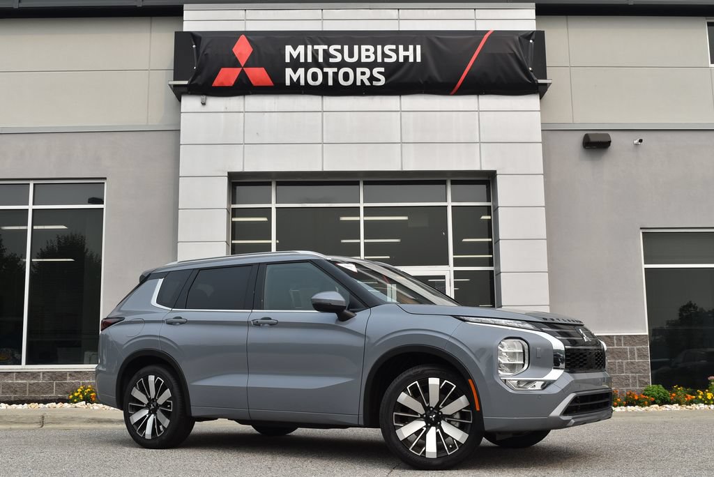 New 2026 Mitsubishi Outlander SEL