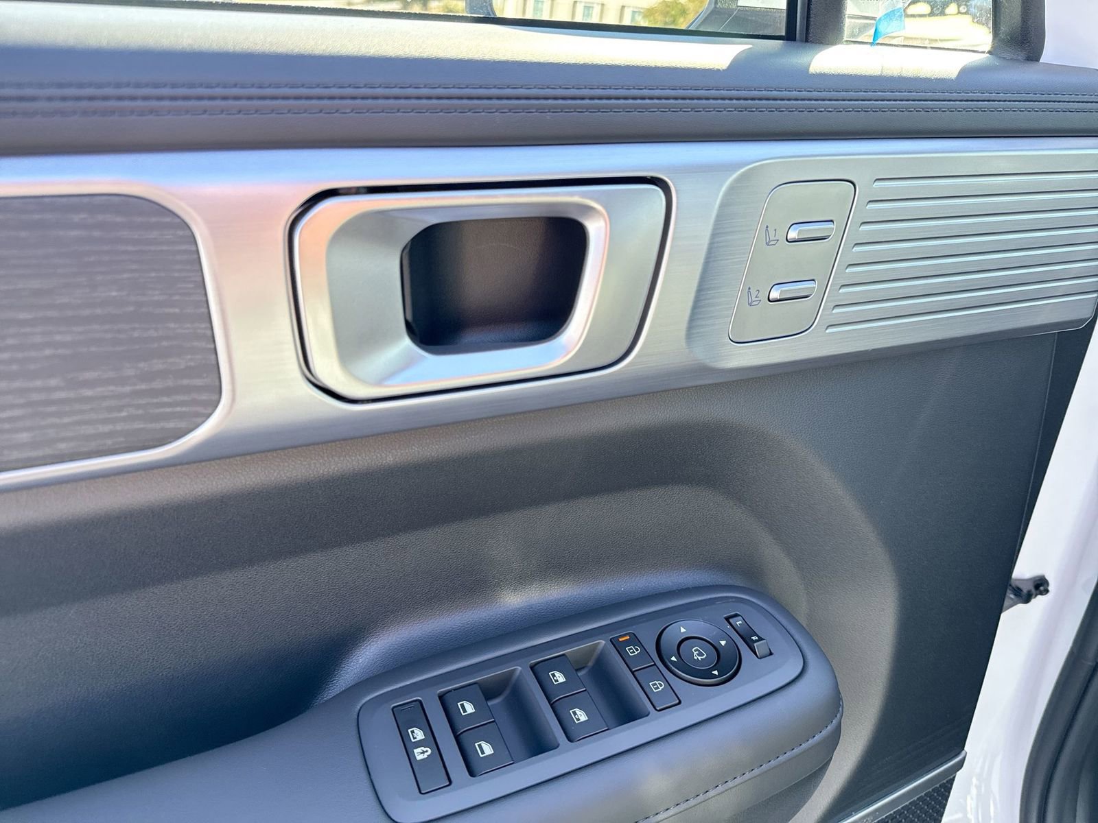 New 2026 Hyundai Santa Fe Limited image 16