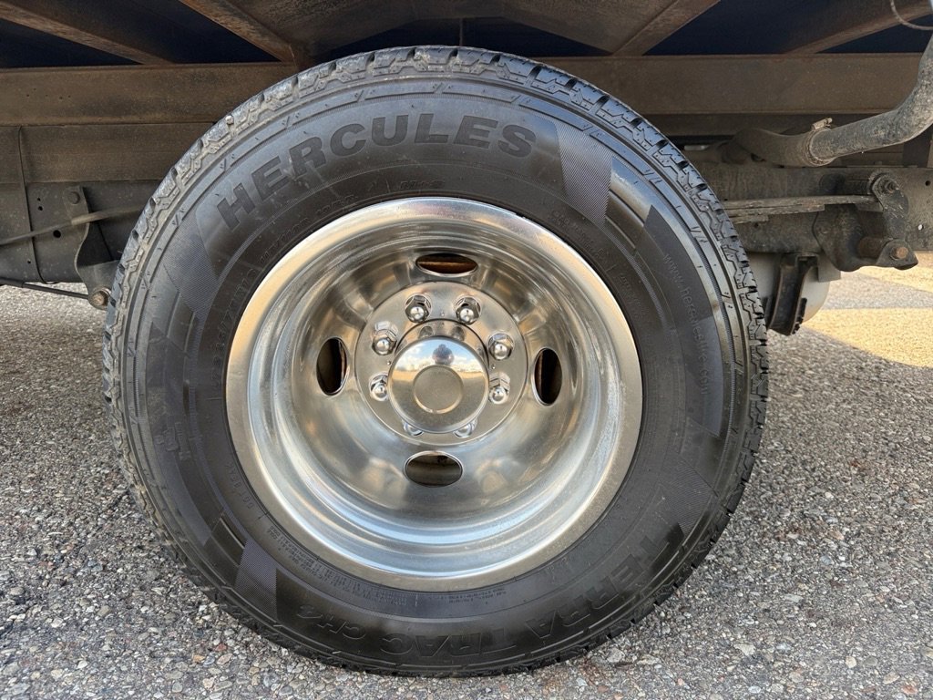 Used 2016 Ford E-350 and Econoline 350 Super Duty image 28