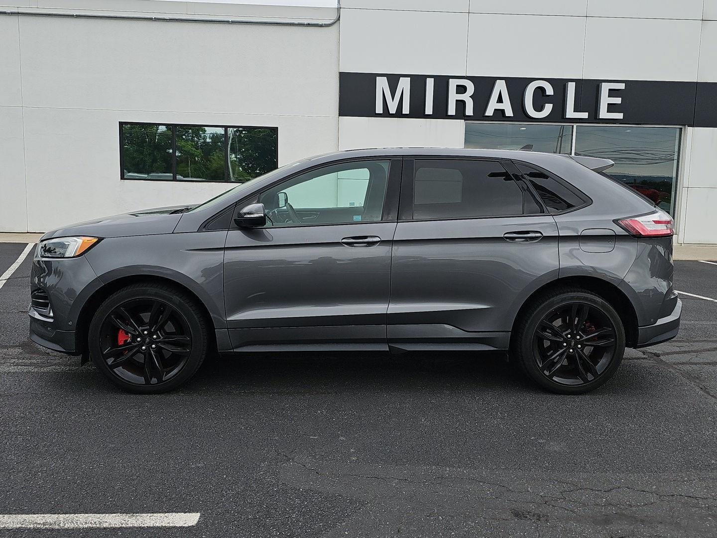 Used 2021 Ford Edge ST w/ Equipment Group 401A AWD/4WD image 9