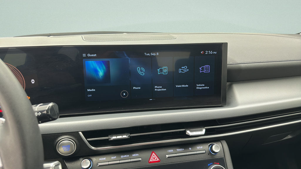 Used 2025 Hyundai Sonata SEL FWD image 17