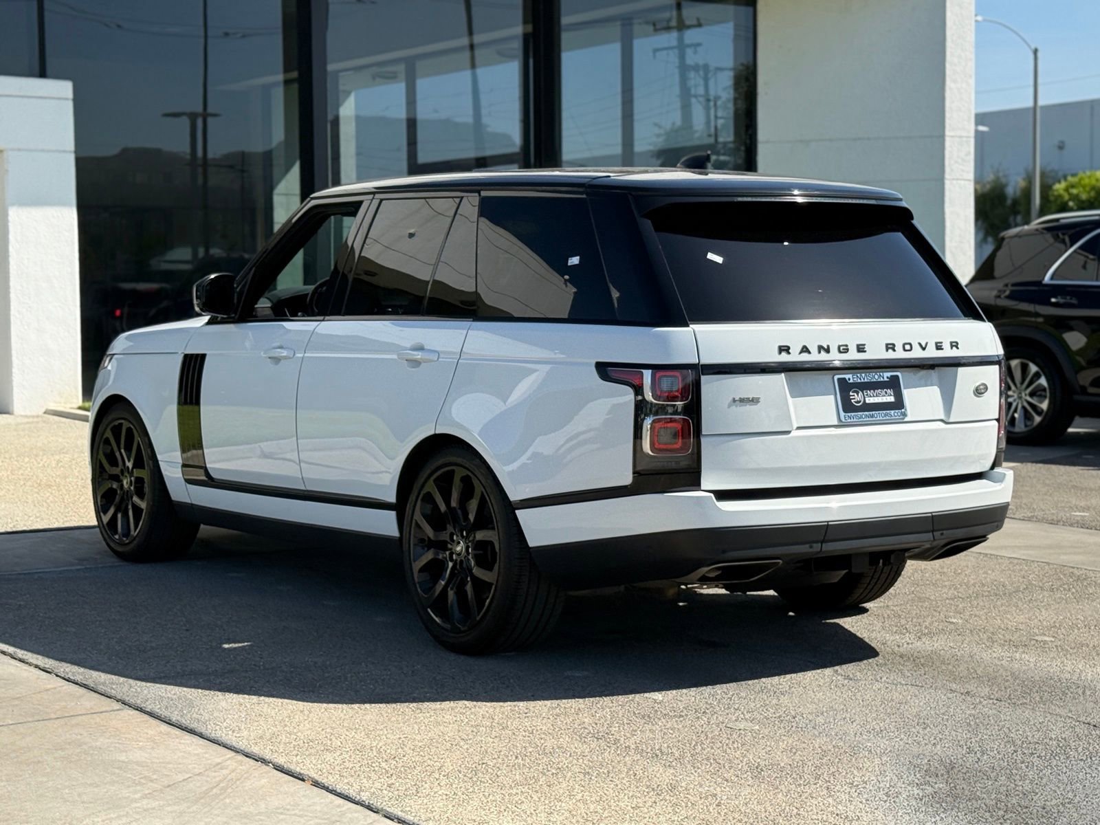 Used 2021 Land Rover Range Rover Westminster Edition image 11