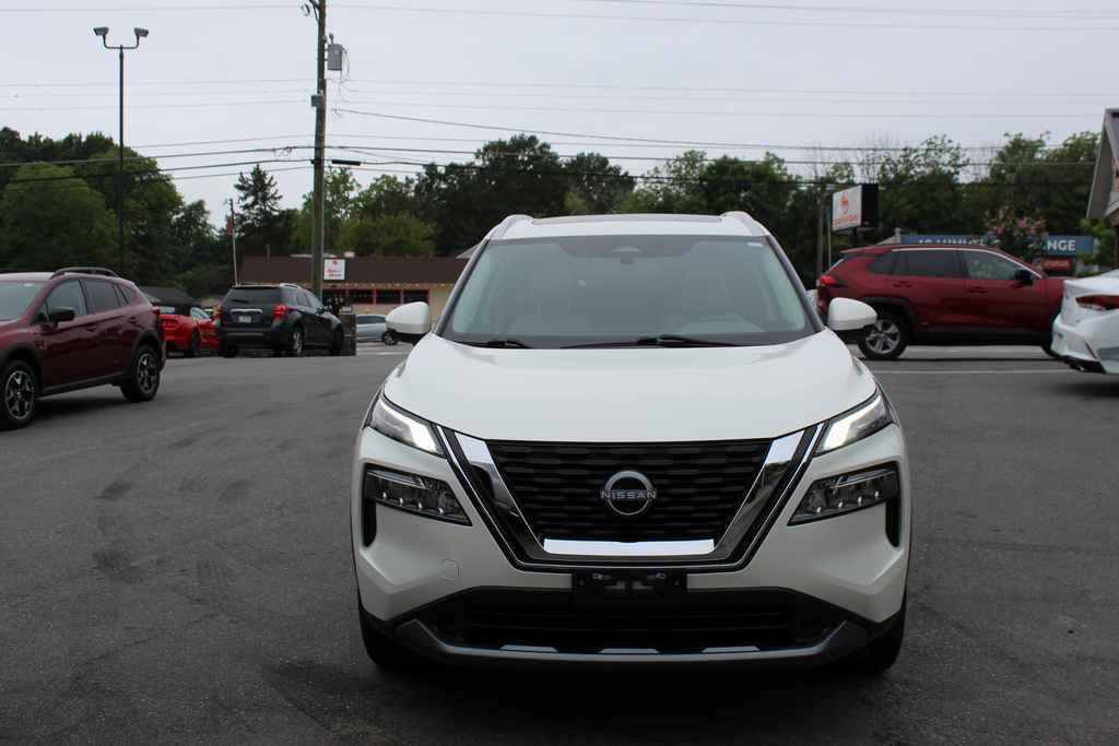 Used 2023 Nissan Rogue SL AWD/4WD image 2