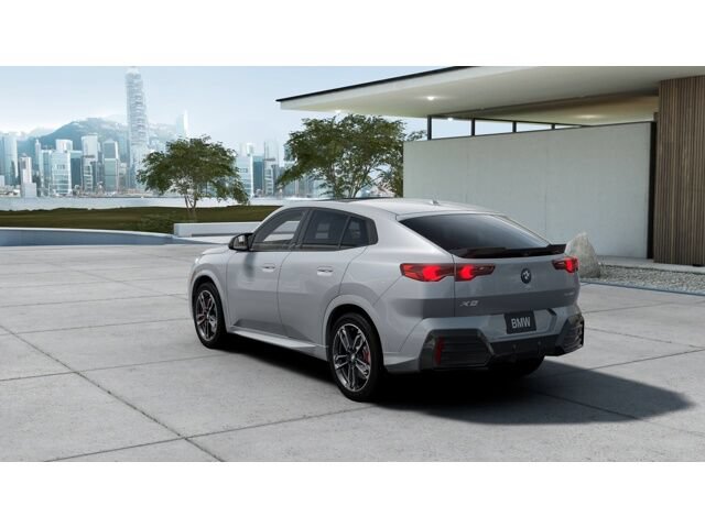 New 2026 BMW X2 xDrive28i w/ Technology Package AWD/4WD image 2