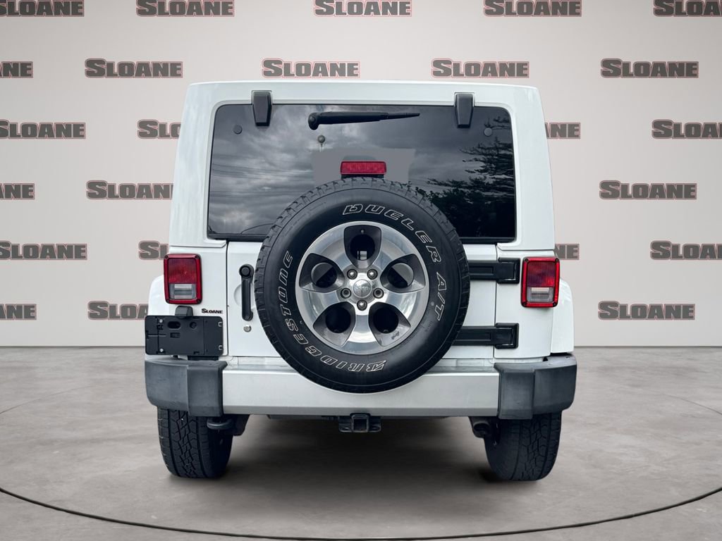 Used 2017 Jeep Wrangler Unlimited Sahara w/ Max Tow Package AWD/4WD image 4